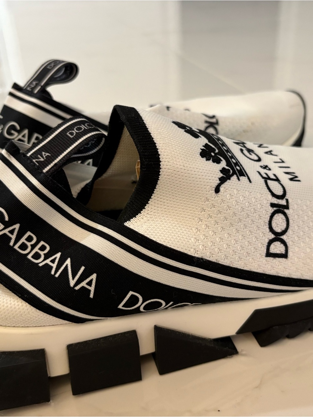 SUPER SALE ⚡️Dolce & Gabbana Black and White Logo Knit Slip-On Sneakers